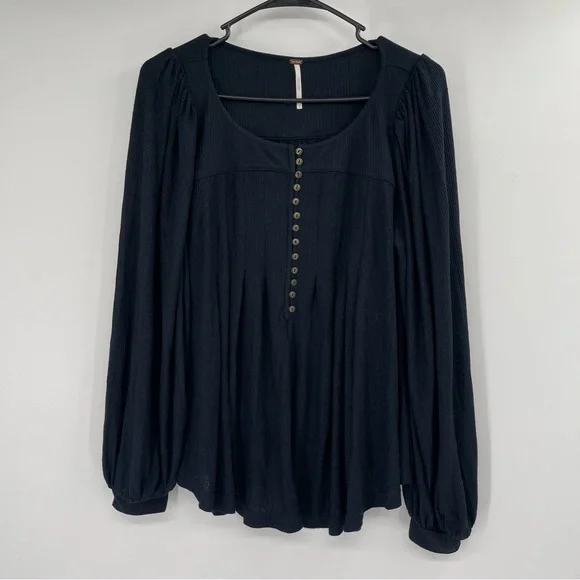 Free People Devin Black Balloon Sleeve Henley Oversized Textured Knit Top - Picture 4 of 13